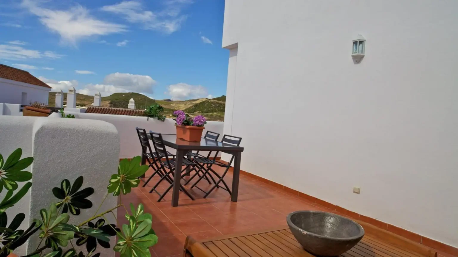Affordable Golf Apartments in Estepona With big Terrace