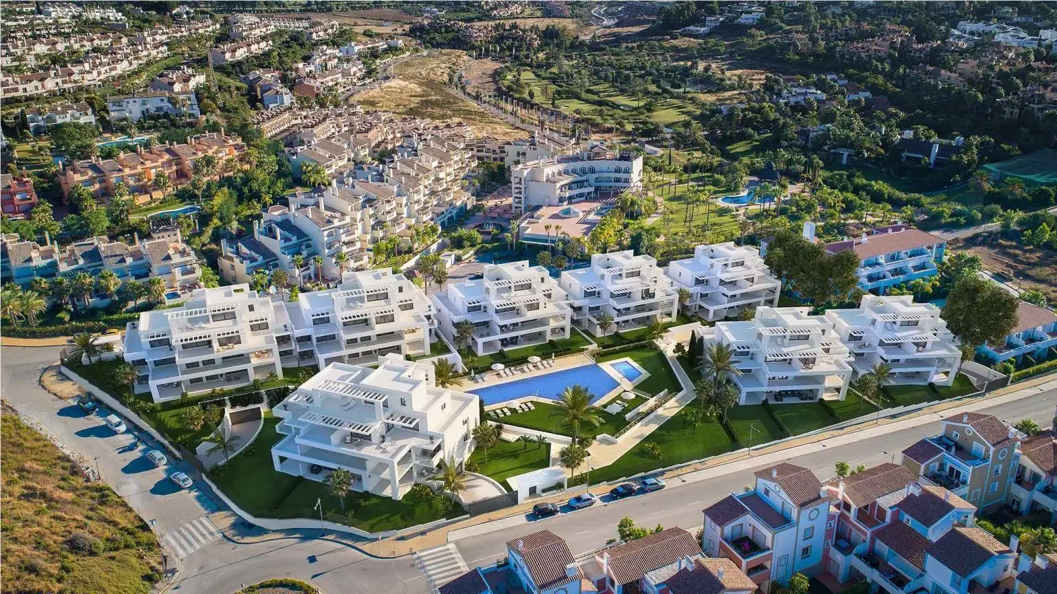 Brand New Apartments in Estepona - Overview
