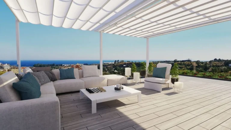 Development With Sea Views in Estepona Terrace