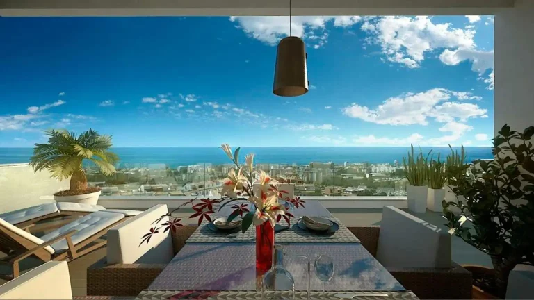 Luxury Apartmens with Sea Views in Estepona Dining Room
