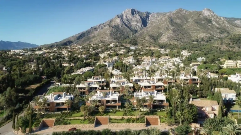 Semi-Detached-Villas-With-Views-Marbella-La-Concha-Mountain