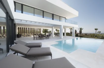 Luxury-Sea-View-Villas-In-Benahavis-With-Private-Pool-Header